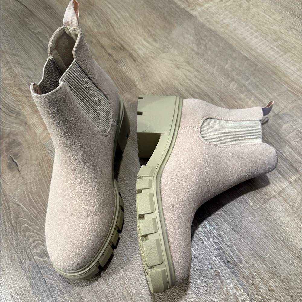 Chelsea chunky boots - Picture 2 of 6